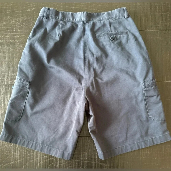 L.L. Bean Women’s Cargo Shorts Original Fit Size 10 Navy Blue Pockets - Picture 2 of 5